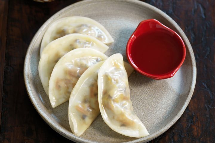 This vegetarian dumpling recipe is undoubtedly a savoury treat Preparation - photo 4