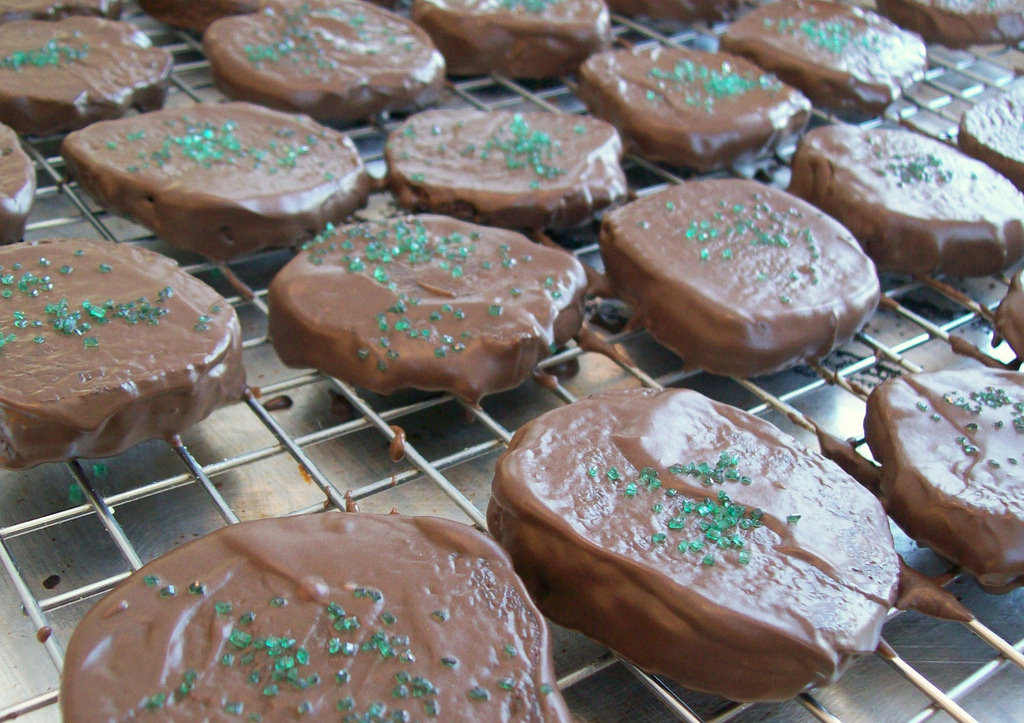 You will love the glaze of peppermint on top of these cookies so make sure to - photo 8