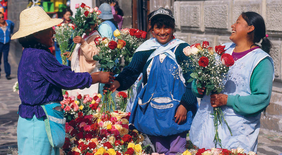 Flower sellers at the Otavalo market ORIENTHUBER4CORNERS TOP - photo 5