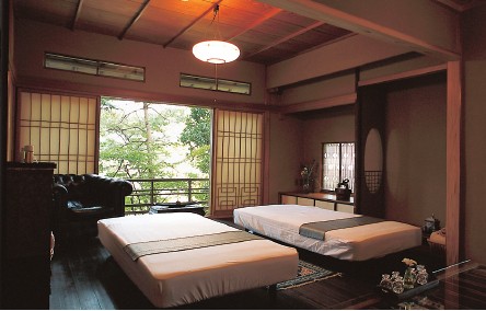 A treatment room in the spa SENKYORO Hakone Kanagawa The humbling - photo 10