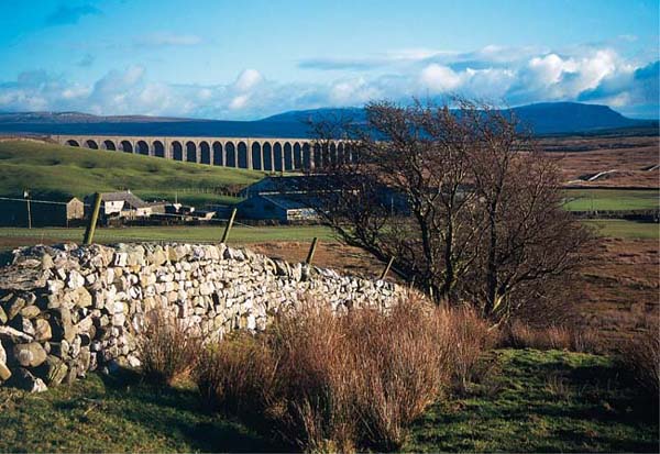 Looking beyond the Ribblehead Viaduct to Pen-y-ghent Chapter 7 The River - photo 7