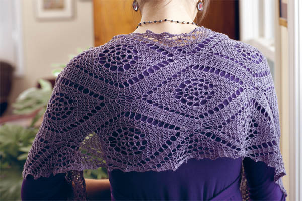 Each lace medallion in this scarf is framed with garter-stitch diamonds There - photo 10