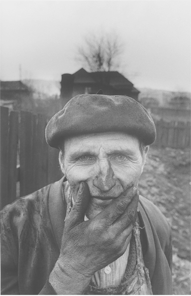 Polluted Garden Romania 1995 Antonin Kratochvil I met him in 1989 the - photo 3