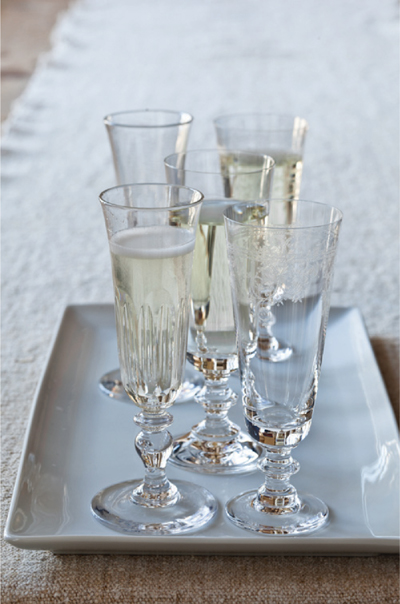 Serve mismatched glasses in the same shape Make deconstructed bouquetslots - photo 3