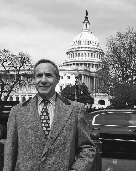 Lloyd Kaufman and the Capitol Building together again Troma Entertainment - photo 2