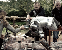 A special rig is used for the skewering of Ser Hugh in the tourney episode - photo 6