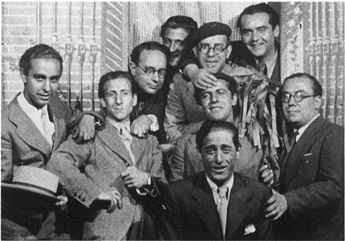 With friends at Madrid fair 1936 Lorcas hand touches Rafael Rodrguez Rapns - photo 4