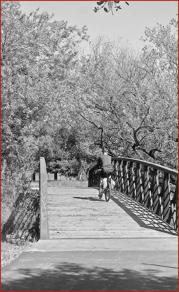 People use Californias 44-mile Fairfield Linear Park to access Solano - photo 3