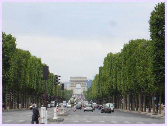 The Place de la Concorde is the location where Marie Antoinette Louis XVI and - photo 3