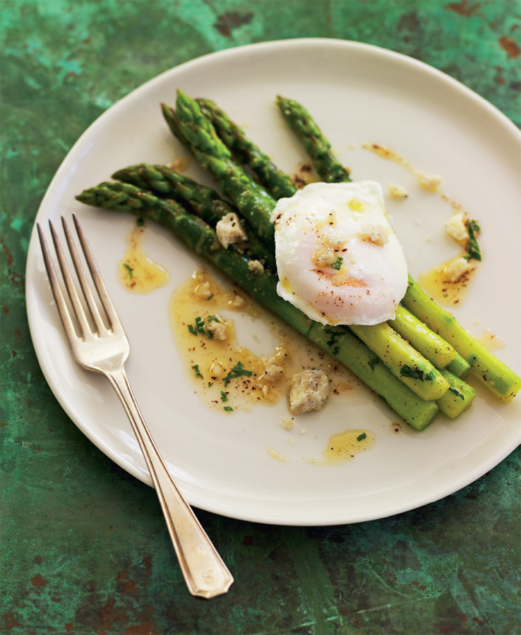 asparagus with poached egg nut brown butter truffled pecorino This very - photo 6