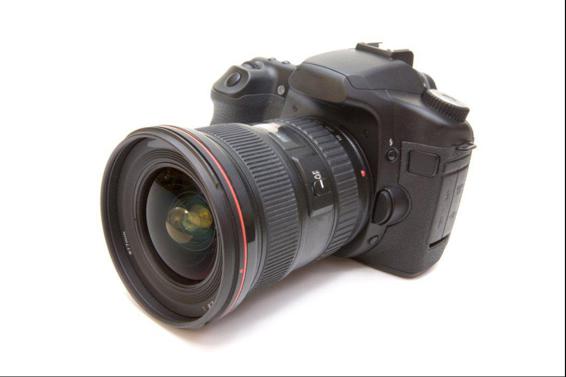 A typical single-lens reflex camera A single-lens reflex camera has no - photo 3