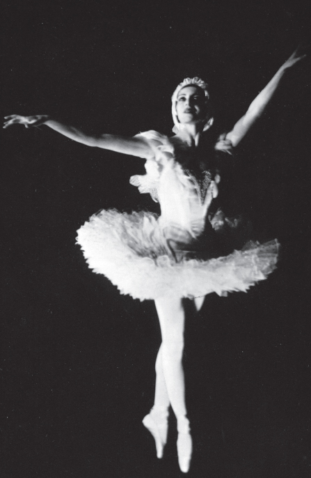 Markova as Odette in Swan Lake 1935 Lilian Alicia Marks at 9 months with - photo 8