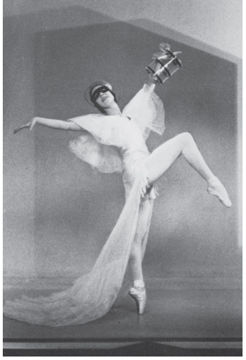 In Les Masques 1933 Ashton created a tour-de-force role for Markova with - photo 24