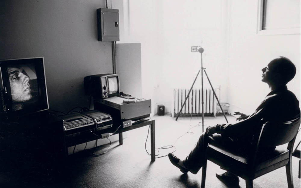 Eno experimenting with video equipment in his New York City apartment late - photo 2