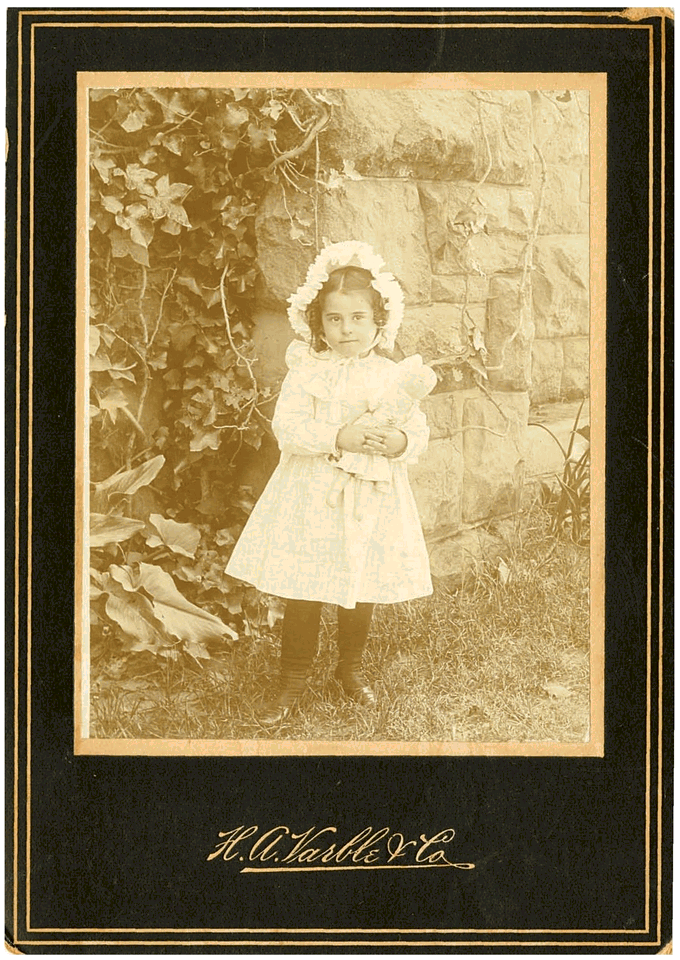Edith Claire Posenor circa 1904 EDITH HEAD WAS ONE OF HOLLYWOODS GREATEST - photo 9