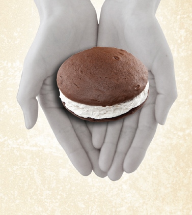 There are those who say the whoopie pie is the same as a moon pie a popular - photo 7