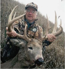 Samuels Iowa buck Look at that mass Zaiglins 1987 buck gross scored 184 - photo 5