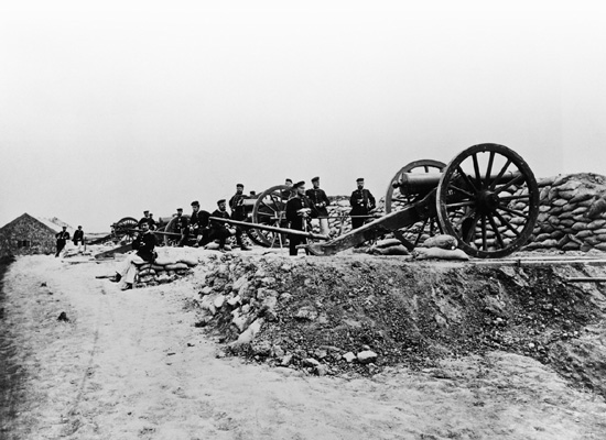 Heavy cannons used during the siege of Paris at the end of the Franco-Prussian - photo 2