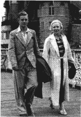 With his mother in Llandudno c 1937 Alf while he was at Hillhead School - photo 9