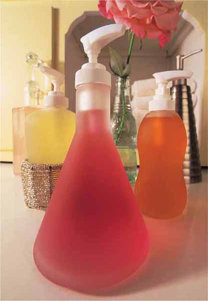 making natural liquid Soaps herbal shower gels conditioning shampoos - photo 2