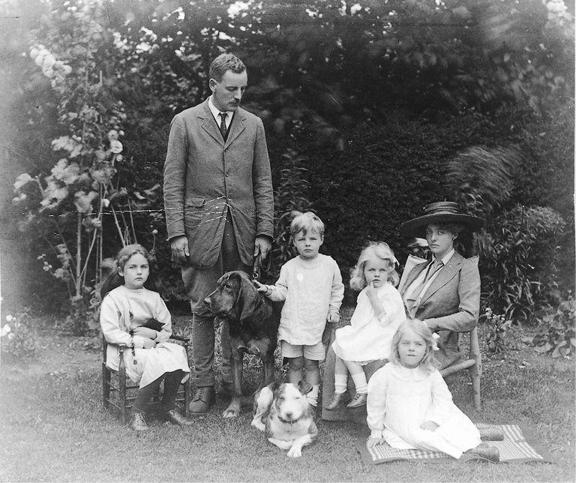 5 The Mitford family in 1912 Nancy David Tom Diana Sydney and Pam Note - photo 9