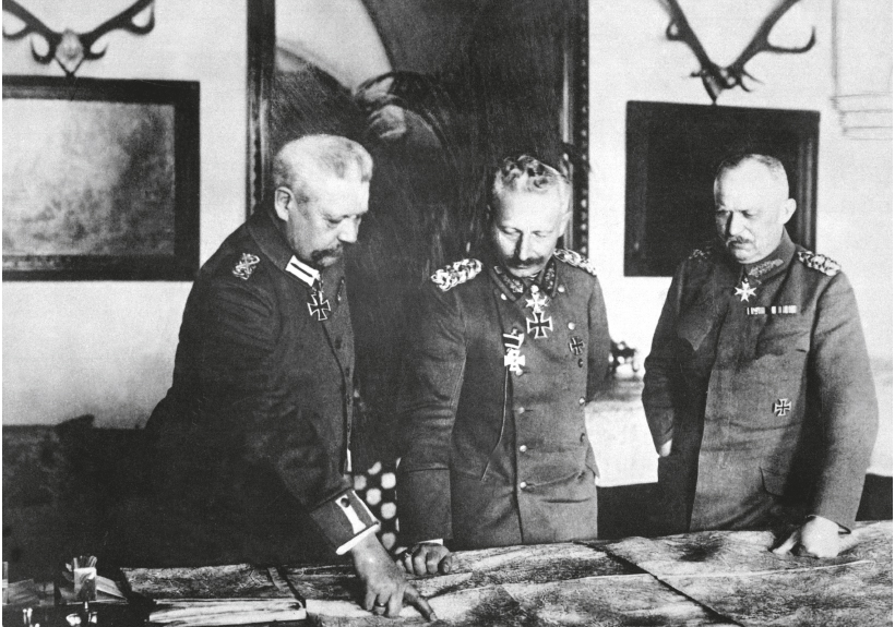 Kaiser Wilhelm II of Germany with his military commanders Field Marshal Paul - photo 4