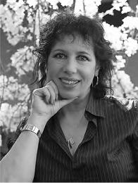 Author photograph Viana Van Eyk Nikki Stern was born in Sydney but raised in - photo 1