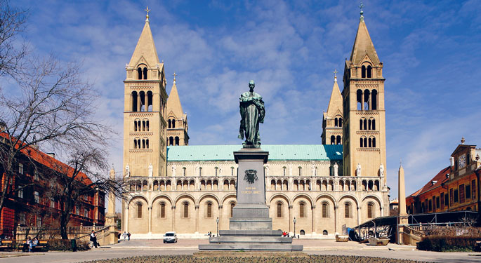 Basilica of St Peter DAVID BORLAND GETTY IMAGES Hollk It may consist - photo 11