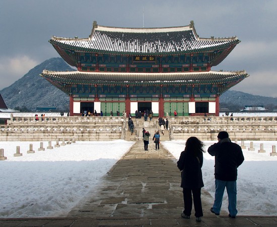Geunjeongjeon was the throne room for the Korean kings long ago The - photo 6