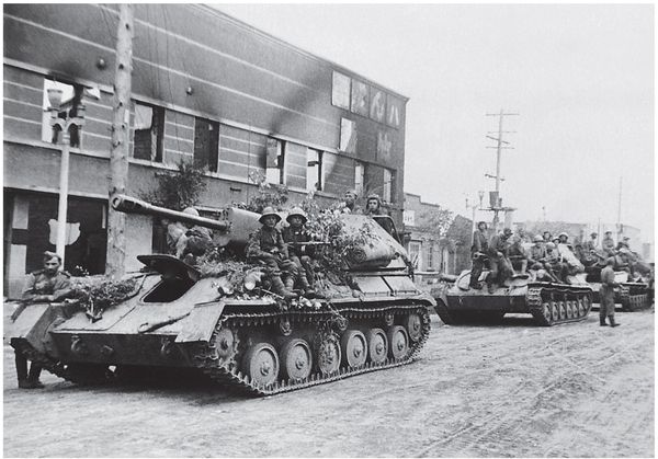 The Soviet assault-gun SU-76M from an unidentified unit during fighting in - photo 4