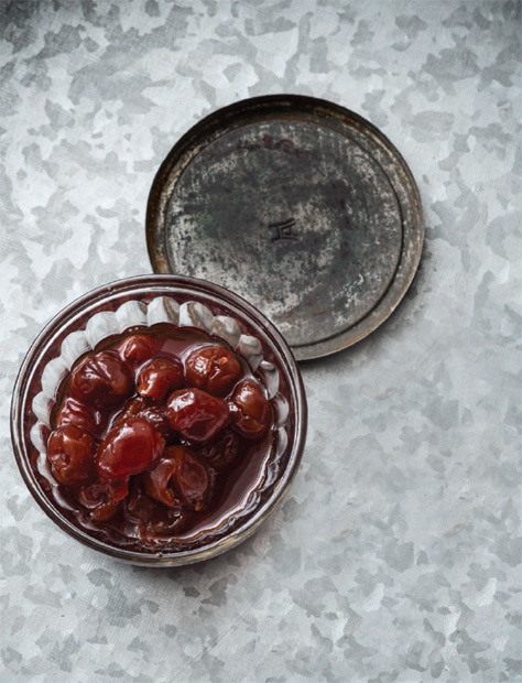 This cookbook is for people who live in cities and have tiny kitchens Its - photo 4