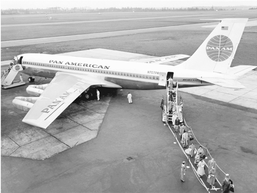 DREAM MACHINE The first version of the Boeing 707 which started crossing the - photo 5