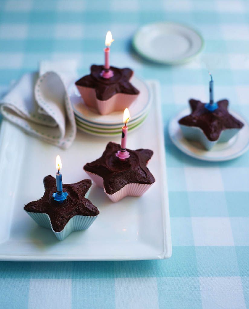 CHOCOLATE CUPCAKES Another one of our ever-popular Hummingbird staples our - photo 2