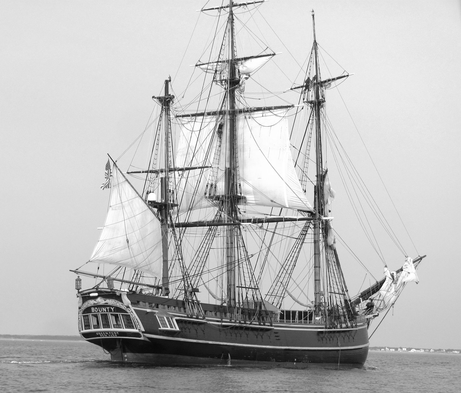 Bounty under sail was a handsome ship A view of Bounty s deck and some of - photo 5