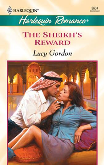 Lucy Gordon The Sheikhs Reward 2000 CHAPTER ONE H E WAS a prince to his - photo 1