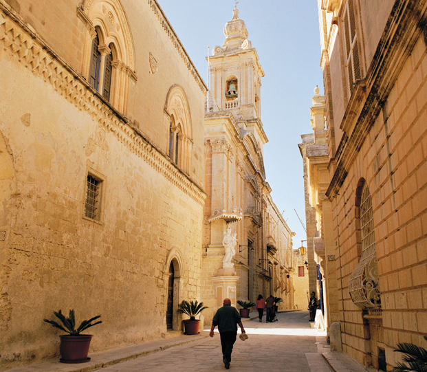 Medieval street Mdina COLIN DUTTONSIME4CORNERS aar Qim Mnajdra - photo 9