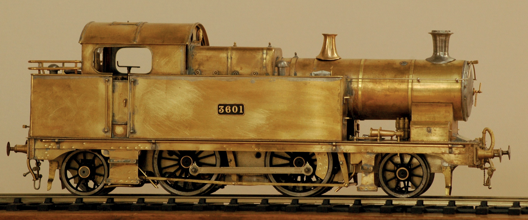 One of my earlier projects a Great Western 2-4-2 Birdcage tank loco in 7mm - photo 8