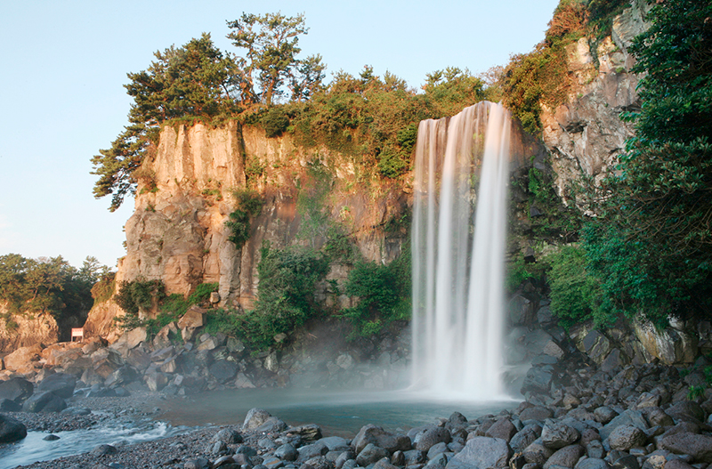 Jeongbang waterfall Seogwipu Jeju Island Where to go K orea is still - photo 11