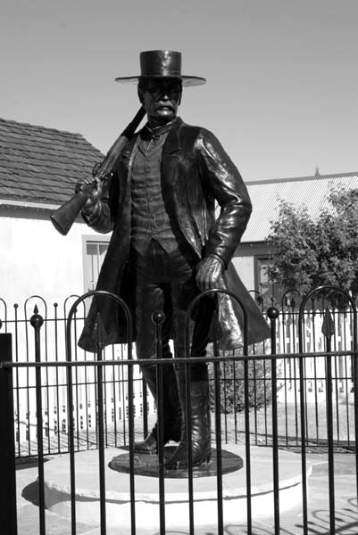 STATUE OF WYATT EARP in Tombstone compiled from many descriptions and images - photo 2