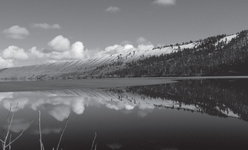 Image Credit Shutterstockcom The mile-wide Lake Wallowa in eastern Oregon was - photo 3