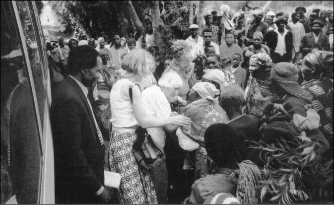 Helga Veronika and Evelyn Voigt at emotional Mufundi reunion in December 2003 - photo 15