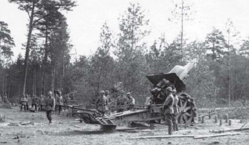 A battery of 21cm howitzers prepared for action Both Belgium and France - photo 3