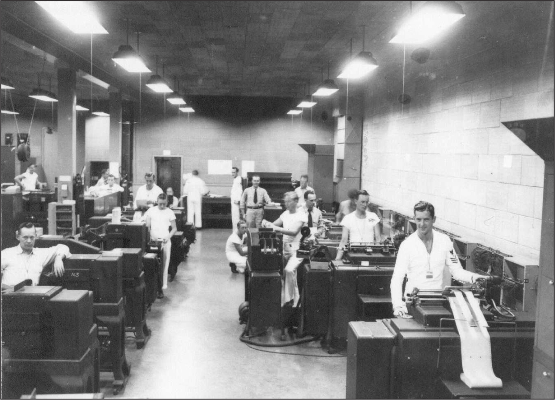 Machine operators inside Station Hypo Joe oversaw a team of one hundred - photo 8