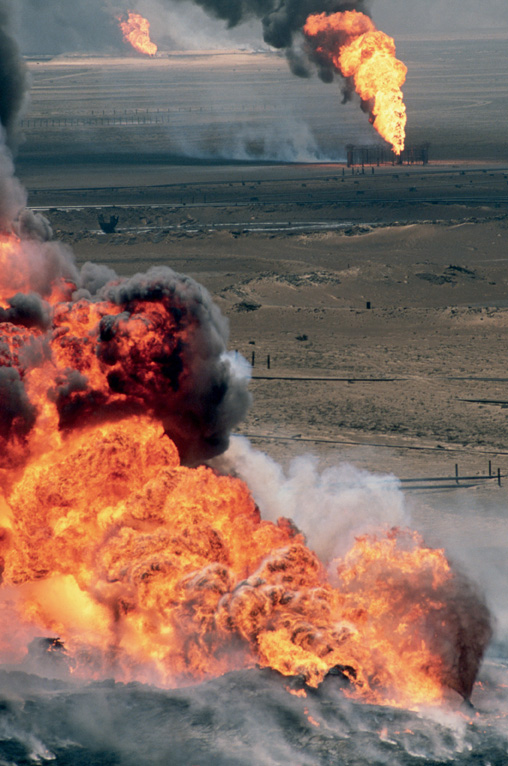 As the Iraqis left Kuwait they set the countrys oil wells alight Many of the - photo 4