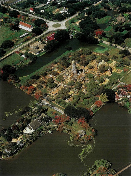 The remains of Sukhothai and Ayutthaya Both these ancient capitals were laid - photo 5