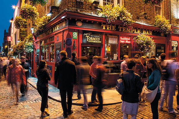 Temple Bar HOLGER LEUE GETTY IMAGES A good puzzle would be to cross Dublin - photo 6