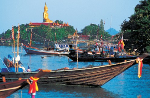 Ko Samuis Big Buddha templeknown in Thai as Wat Phra Yailooms above fishing - photo 13