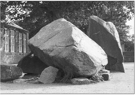 La Roque qui Sonne c 1950 Standing stone in St Sampson a menhir which - photo 3