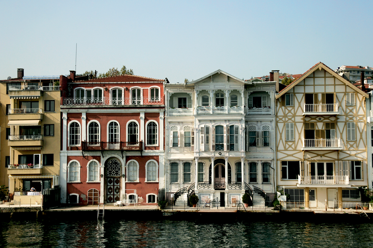 Top Attraction 1 Frank NoonAPA Bosphorus by ferry A trip along the famous - photo 5