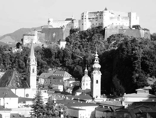 Tourist Information Salzburg has three helpful TIs main tel 0662889-870 - photo 4